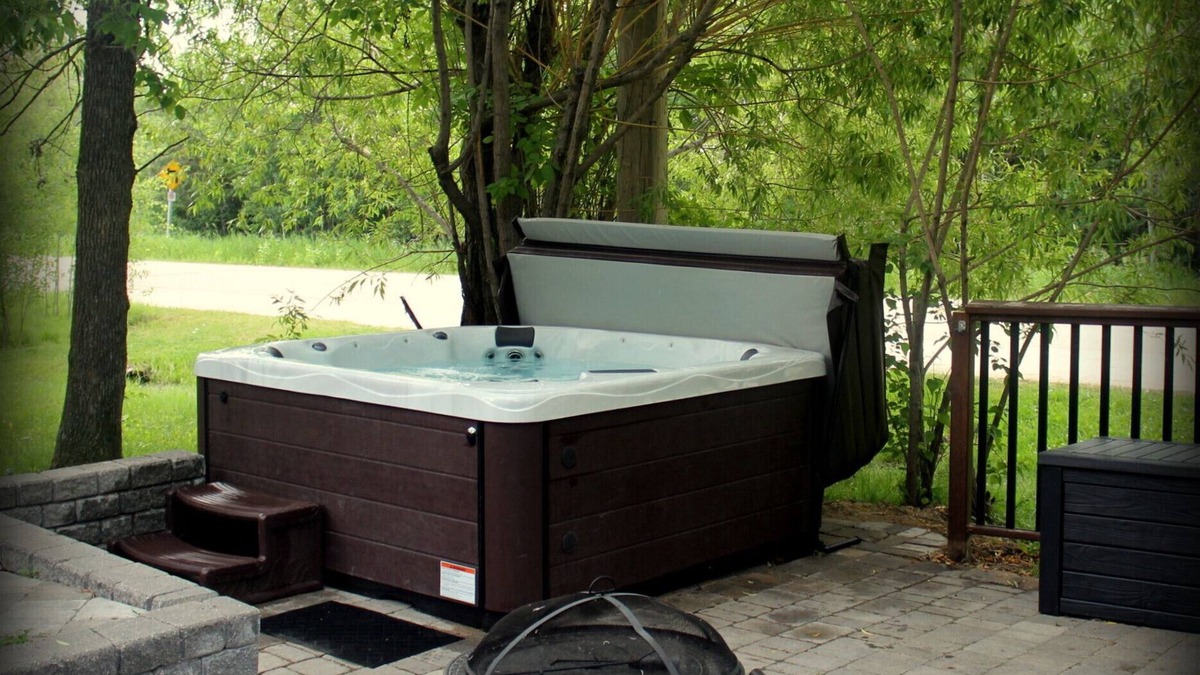 Grand Beach Cabin | Grand Beach Luxury Cabin Grandbeach Manitoba Grand Marais optional hot tub