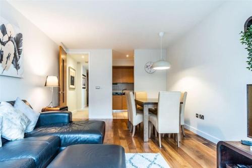 Grand Canal Dock Apartment | Grand Canal 2 Bedroom Flat