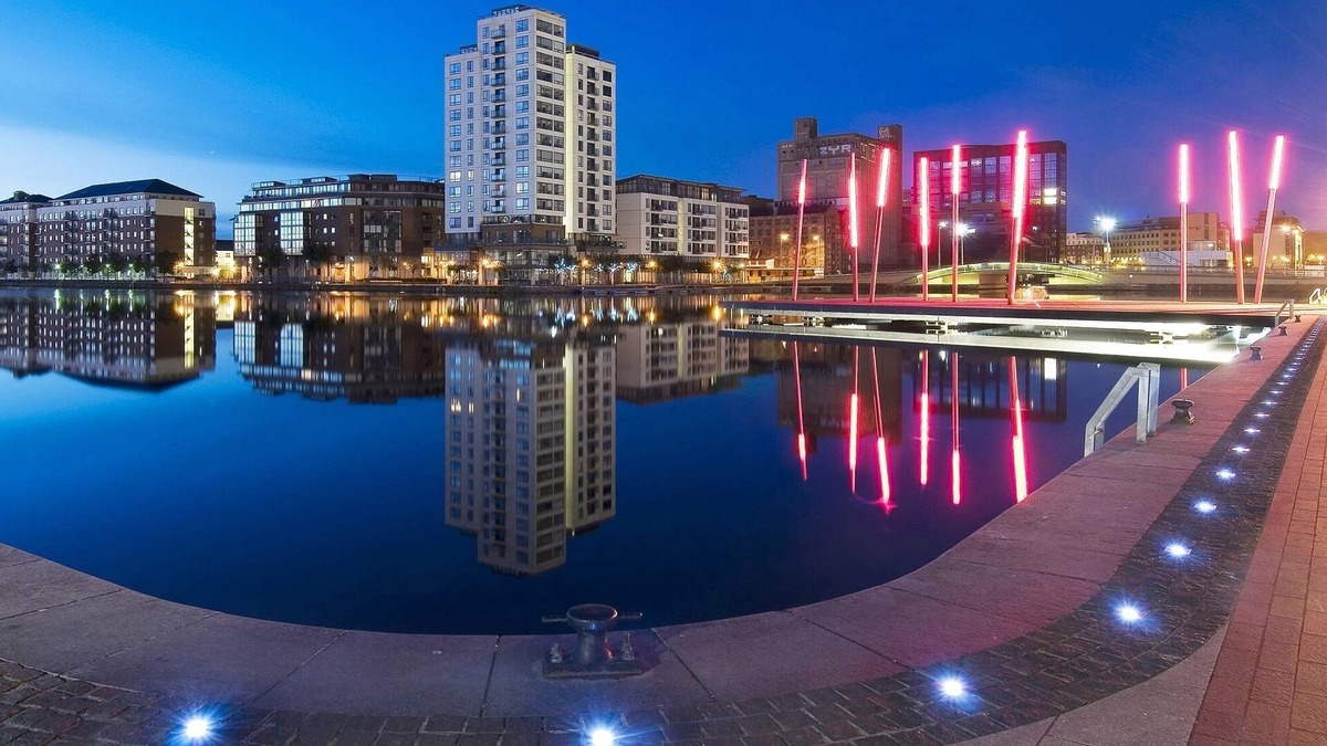 Dublin Apartment | Grand Canal Dock Waterfront Luxury “Special Offer”