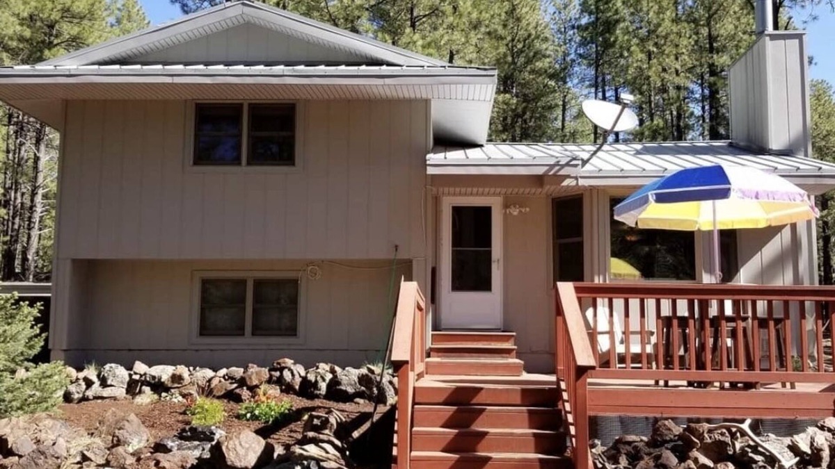 Parks House | Grand Canyon Elk Camp in Parks