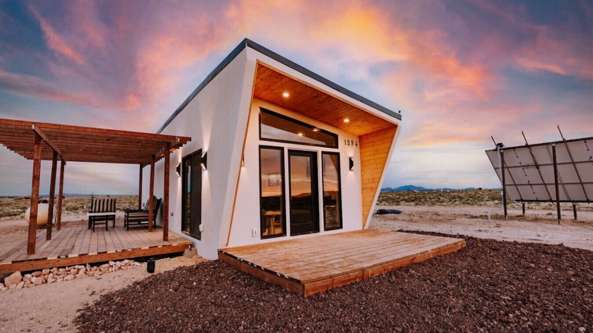 Valle House | Grand Canyon Stargazing Off-Grid