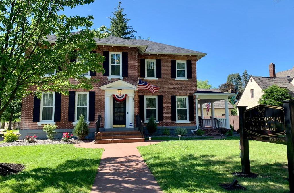Herkimer Bed & Breakfast | Grand Colonial Bed and Breakfast