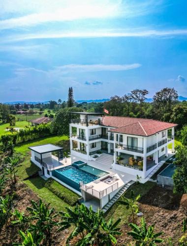 Montenegro House | Grand Cypress Luxury Home