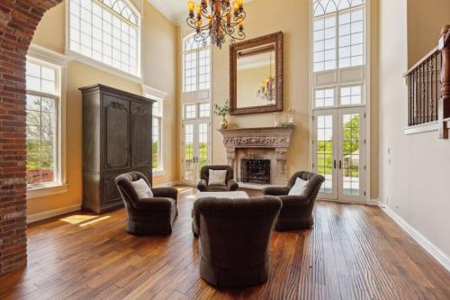 St. Charles House | Grand Estate at the Preserve