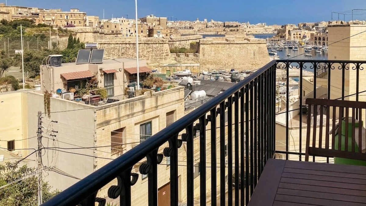 Kalkara Apartment | Grand Harbour View Lookout