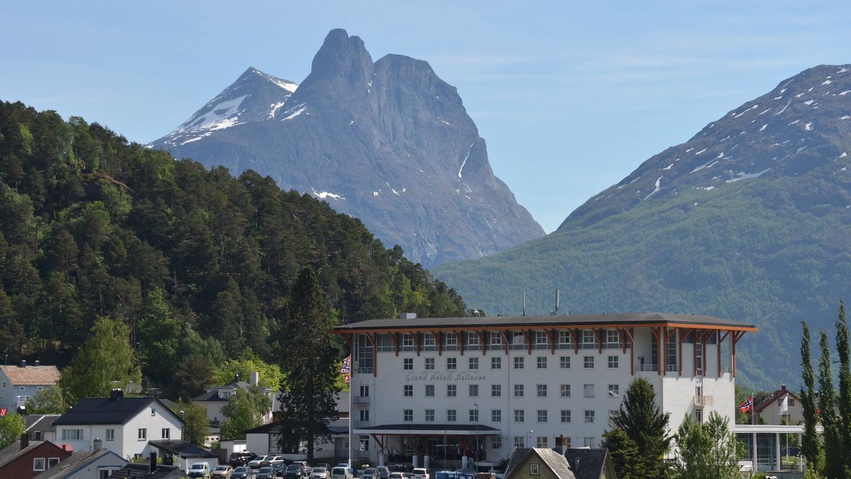 Andalsnes Hotel | Grand Hotel - by Classic Norway Hotels