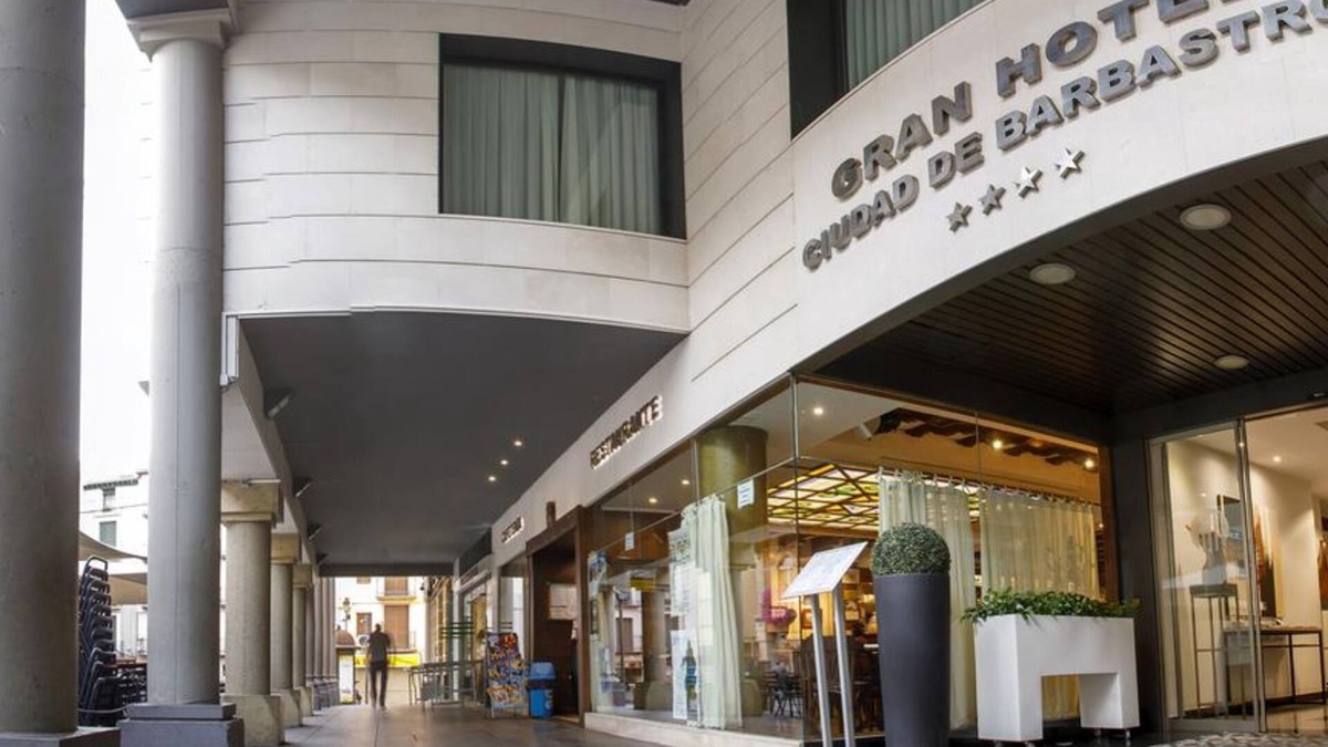 Barbastro Hotel | Grand Hotel Ciudad De Barbastro