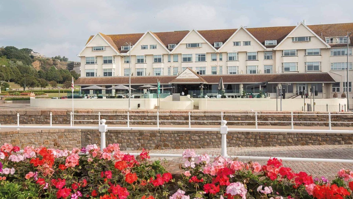 Saint Helier Hotel | Grand Jersey Hotel & Spa