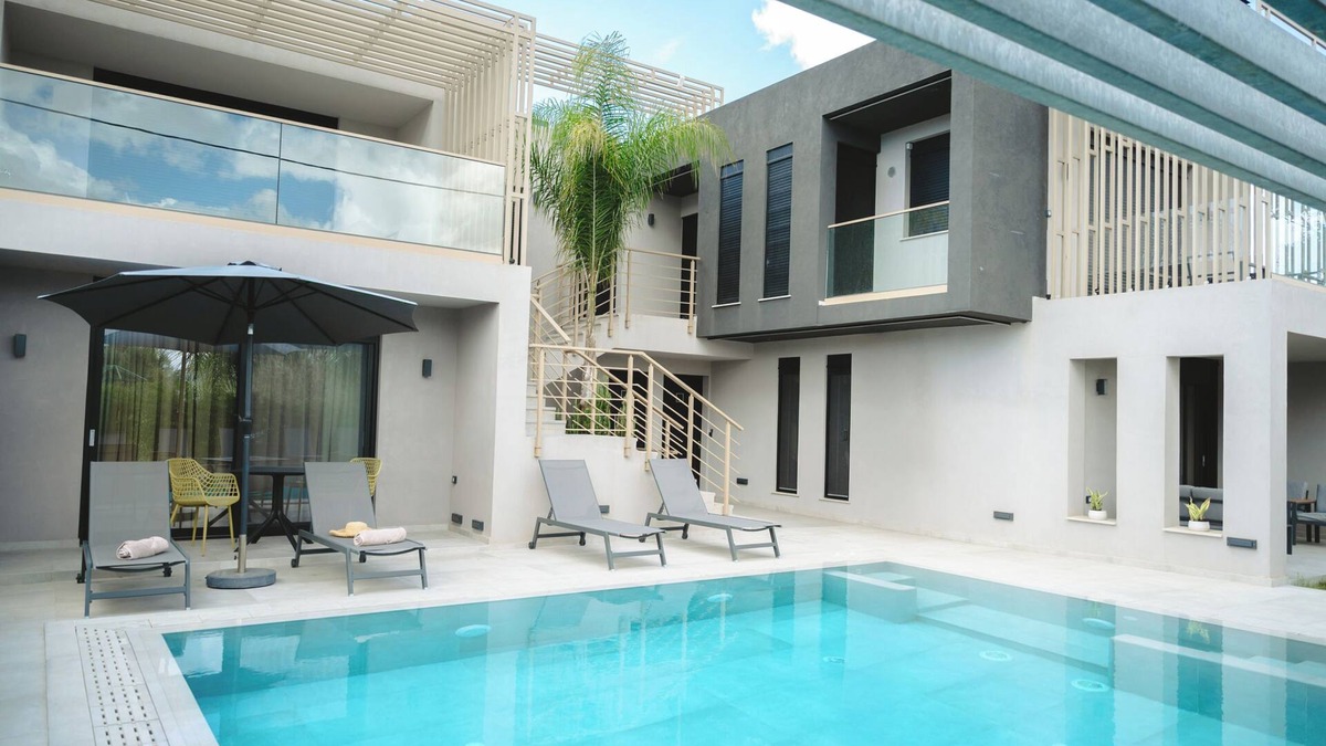 Kourouta Apartment | Grand Kourouta Pool Apartment nr4, Kourouta, Greece