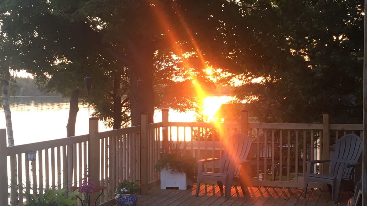Presque Isle House | Grand Lake Cozy Cottage
