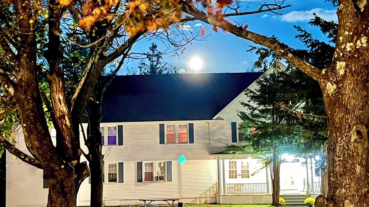 Lebanon Hotel | Grand Lake Hotel