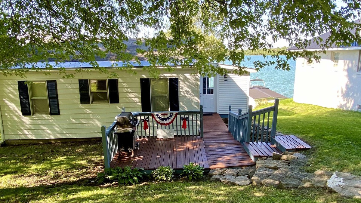 Presque Isle House | Grand Lake Lakehouse