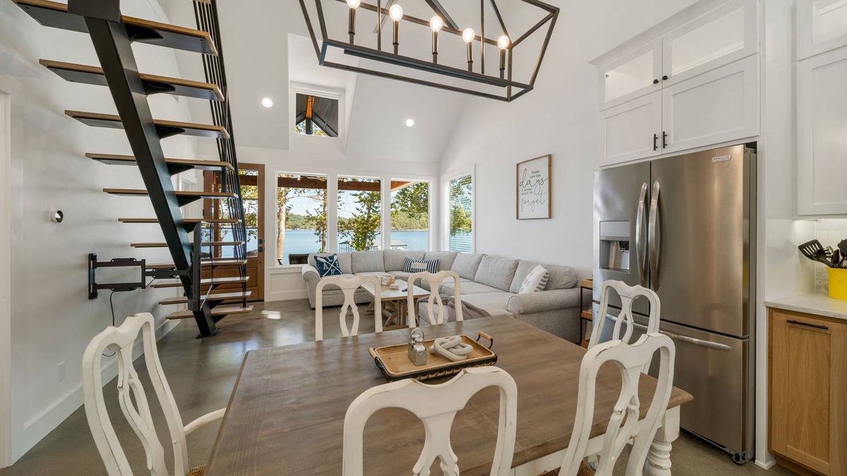 Eucha House | Grand Lake Waterfront