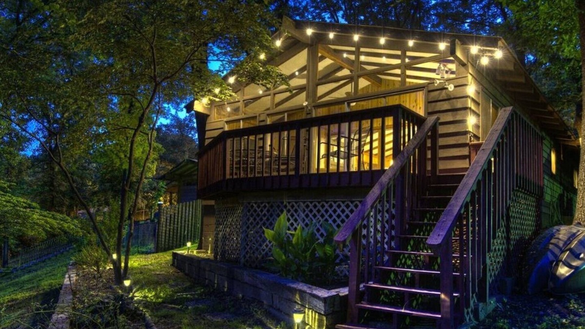 Eucha Cabin | Grand Lakeside Escape with Double Decker Dock!
