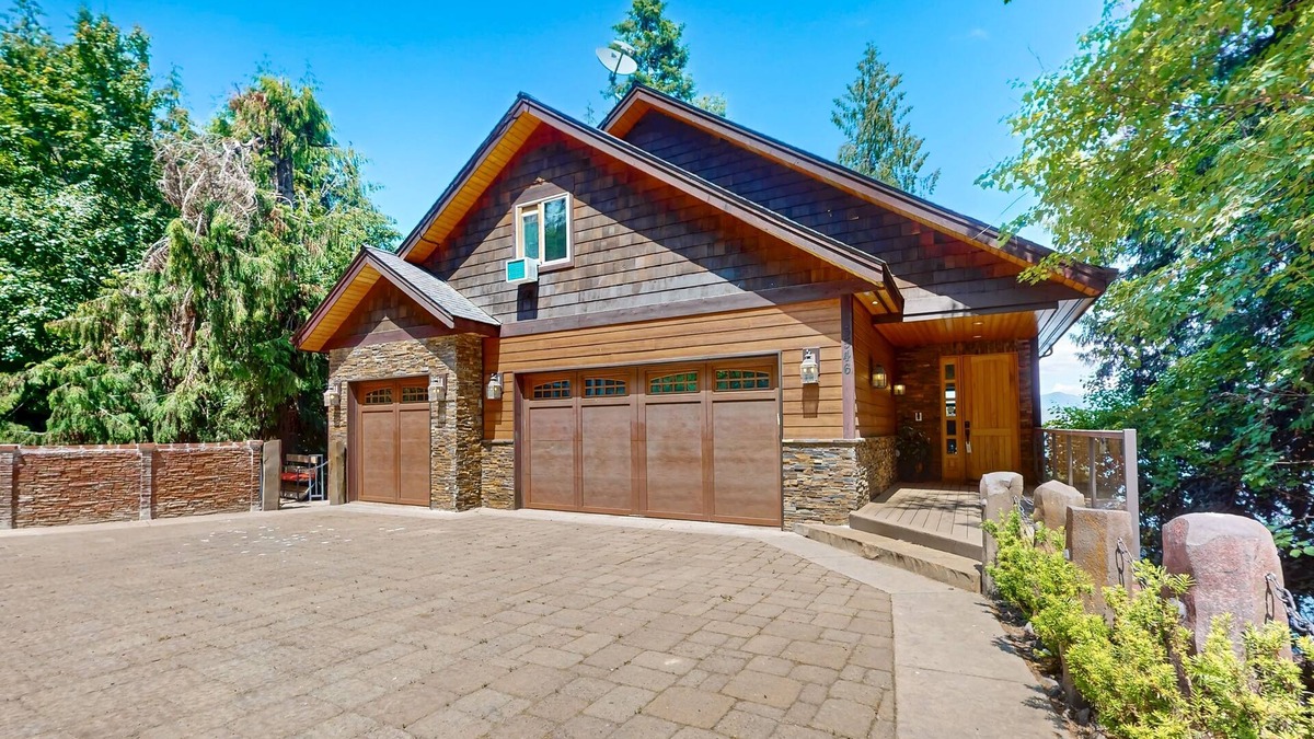 Hayden View Estates House | Grand lakeside home with private hot tub, sauna, game room & home theater