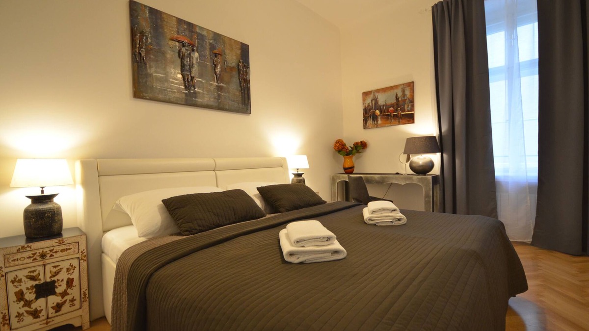 Prague 7 Apartment | Grand Luxury - Collection Hastalska - Old Town Square