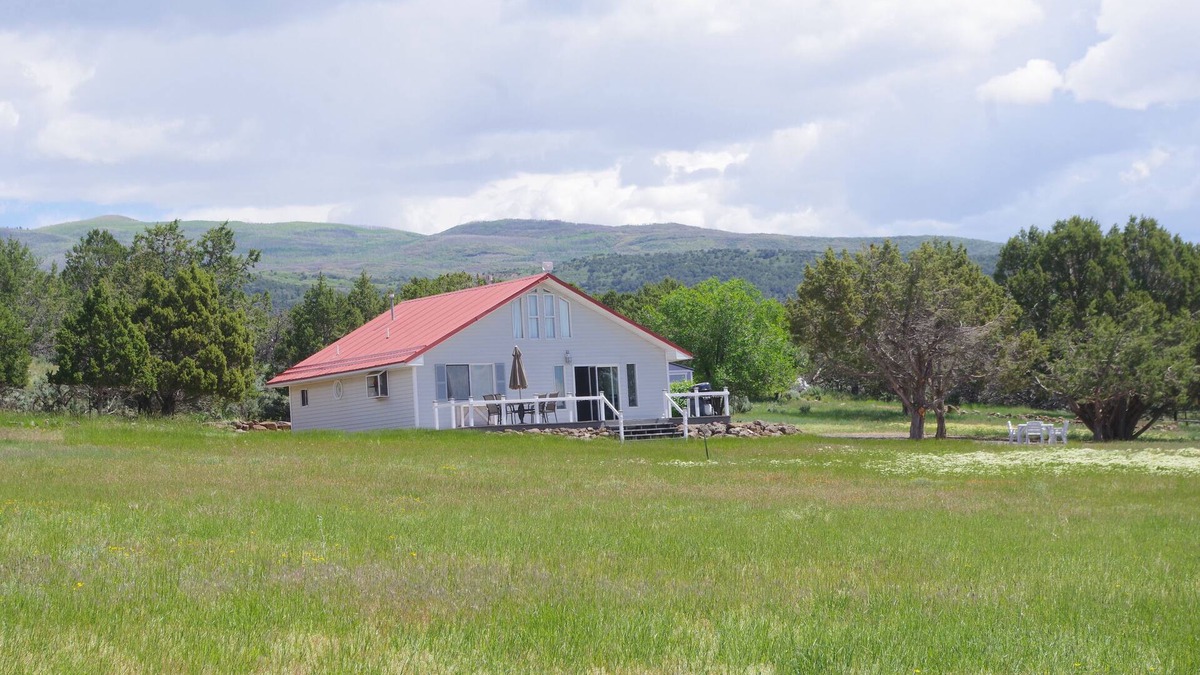 Cedaredge House | Grand Mesa Haven