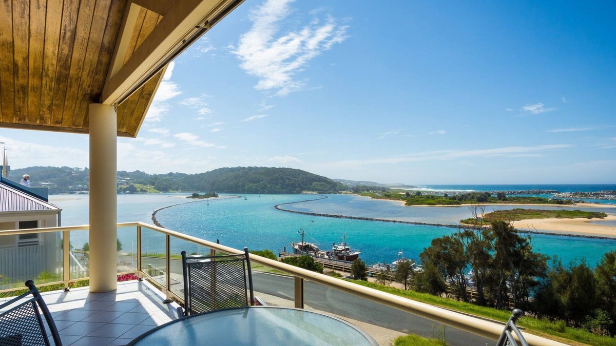 Narooma Apartment | Grand Pacific 1 Unit 3 - First Floor