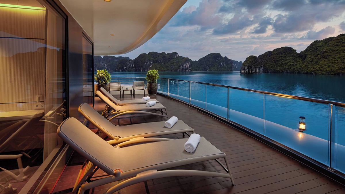 Ha Long Boat Rental | Grand Pioneers Halong Bay Cruise 2