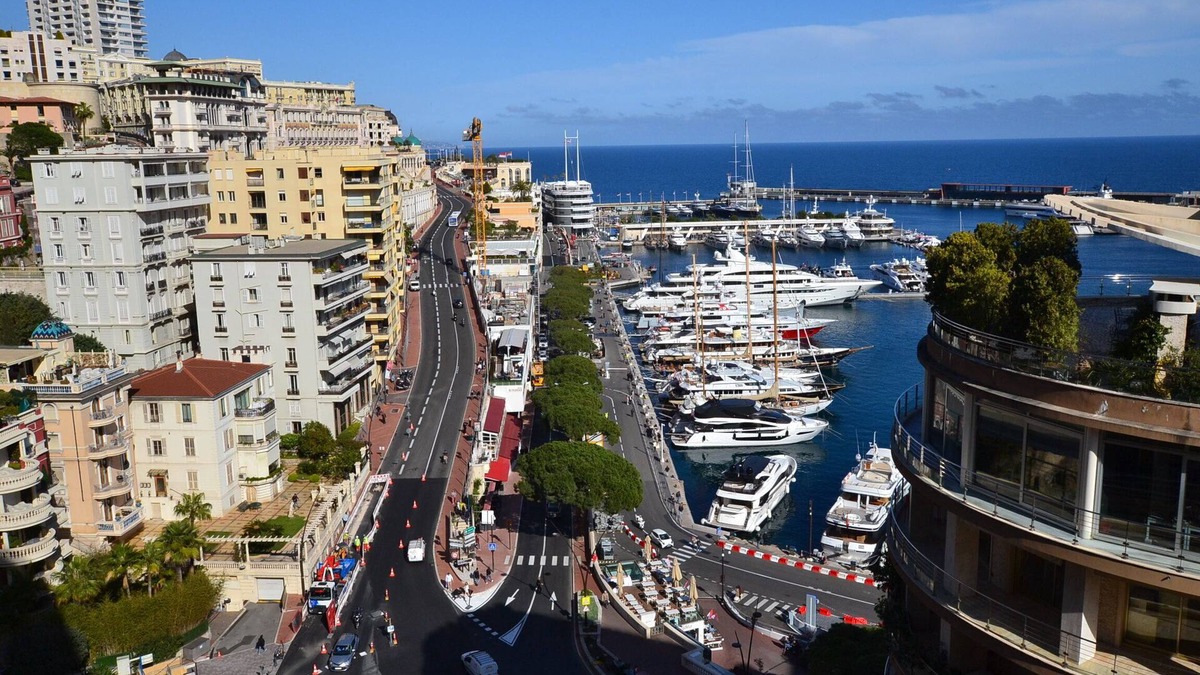 Monaco Apartment | GRAND PRIX DEPARTURE AT YOUR FOOT
