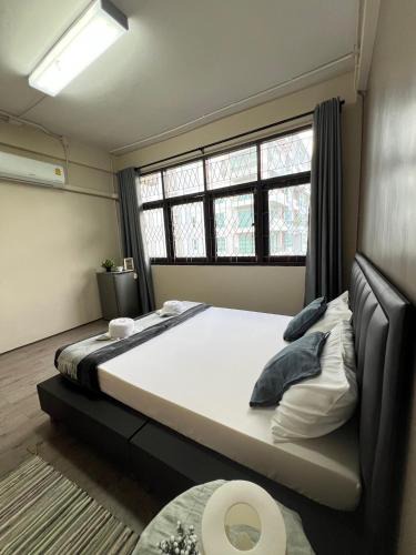Chong Nonsi House | Grand riverine views
