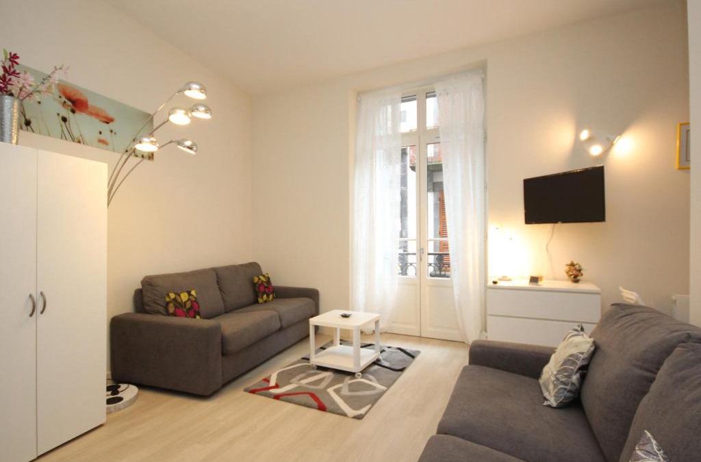 Mont-Dore Apartment | Grand Studio 27m² avec Balcon en Hyper Centre, Proche Thermes et Commodités - FR-1-608-139