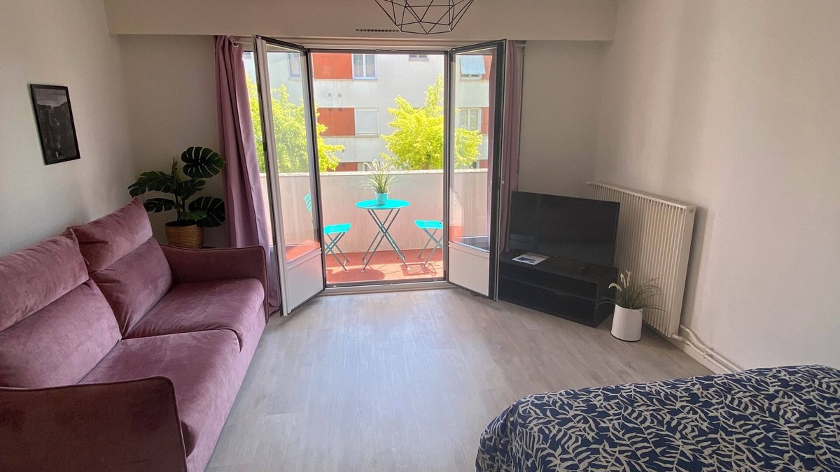 Thorigny-sur-Marne Apartment | Grand Studio - Disney-land- Paris