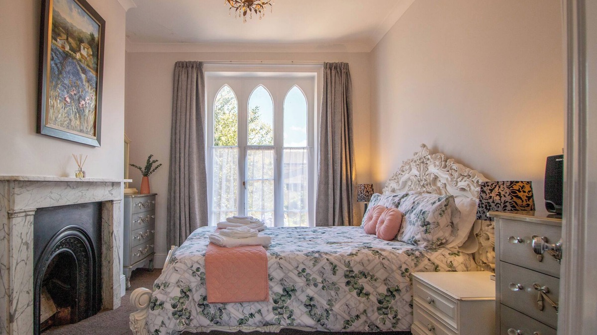 Herne Bay Apartment | Grand Suite | Heart of Herne Bay | 300m from beach