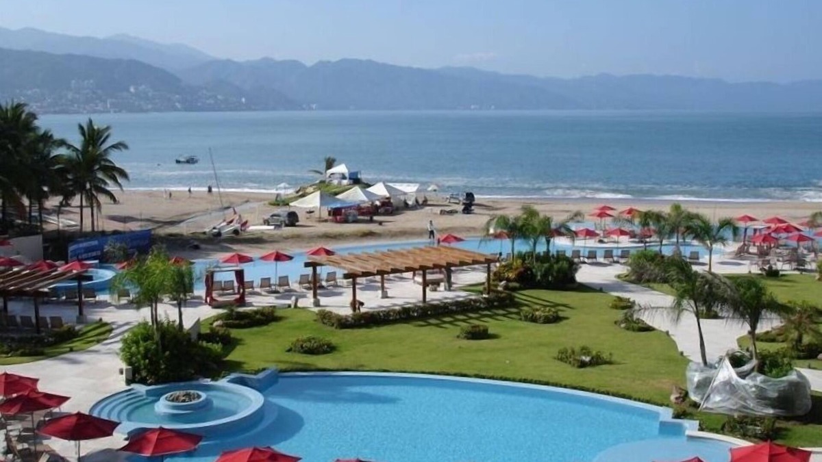 Limoncito Condo | Grand Venetian, Oceanfront, 2 BR/2 BA, Huge Terrace/Hot Tub
