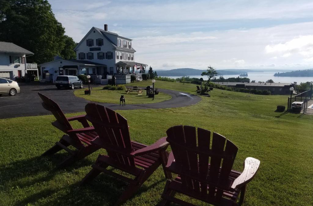 Weirs Beach Hotel | Grand View Resort