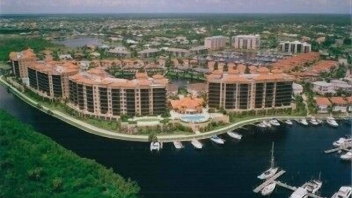 Burnt Store Marina Condo | Grande Isle IV-Luxury Waterfront Condo