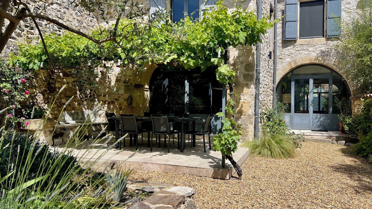 Saint-Mamert-du-Gard House | Grande Maison de Village au Calme Entre Uzès et Nîmes