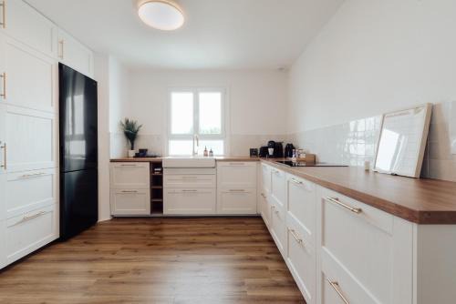 Nieul-sur-Mer House | Grande maison & annexe, à deux pas de la Rochelle
