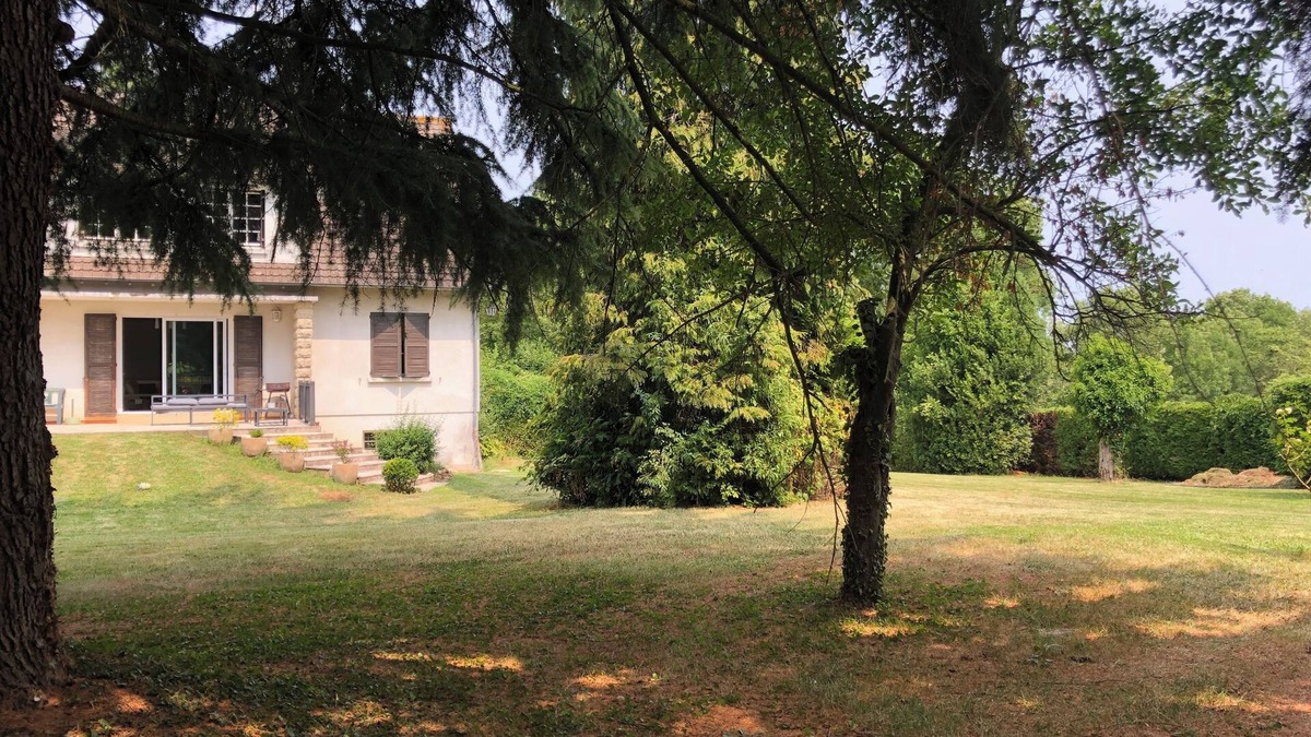Quincy-Voisins House | Grande Maison au Calme Grand Jardin Proche Disney, Paris, Idéal Pour JO 2024