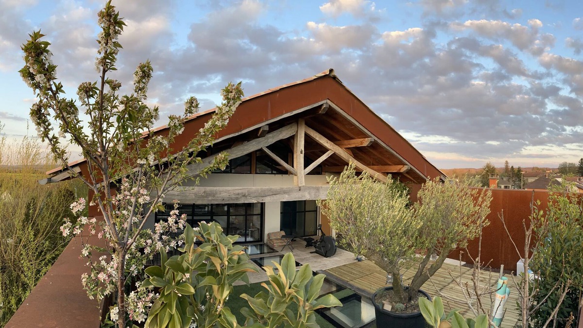 Les Echets House | Grande Maison D'architecte Avec Toit Terrasse