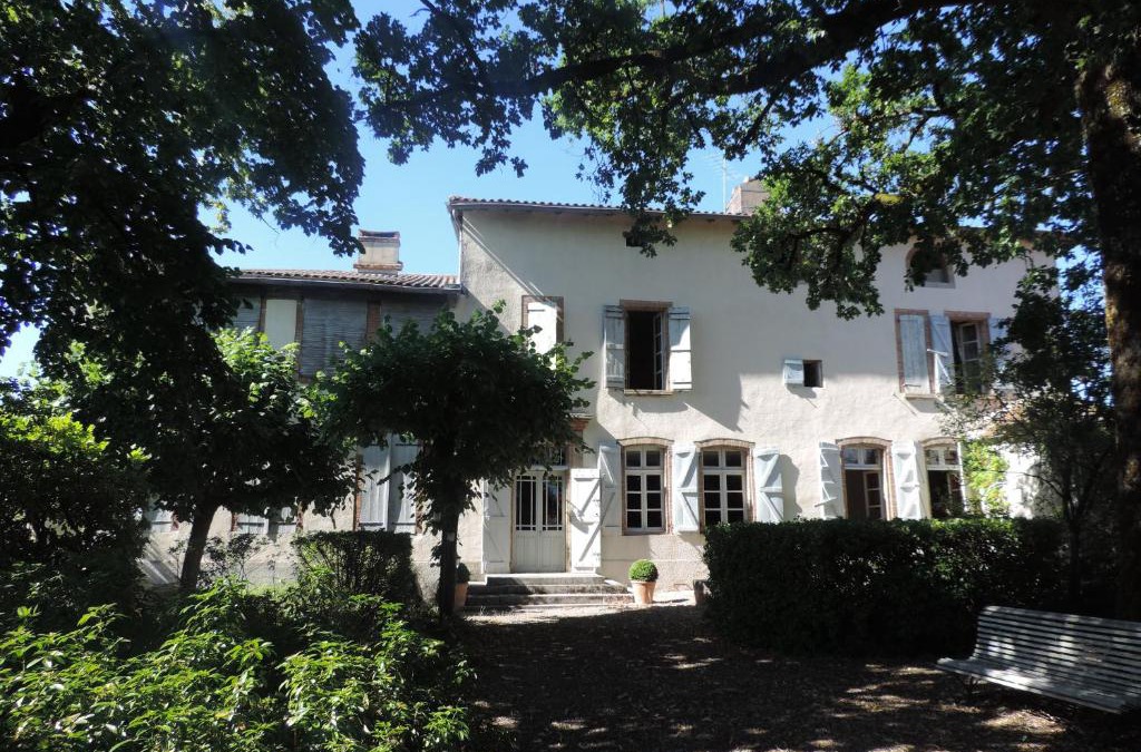Mirabel Bed & Breakfast | Grande Maison Mirabelensis - chambres d'hôtes