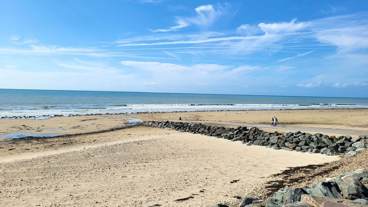 Saint-Germain-sur-Ay Villa | Grande Villa Bord de mer - A 200 Mètres de la Plage