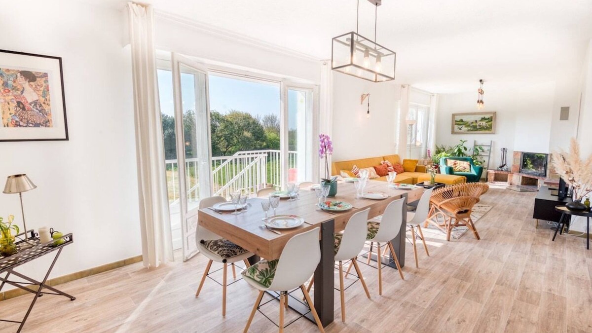 Kerroch Villa | Grande Villa à 400m de la Plage, Idéale Famille par Groom