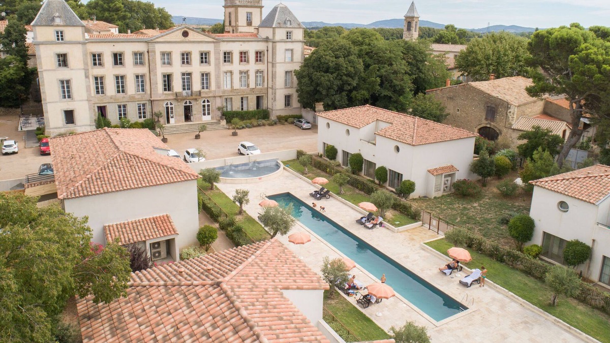 La Redorte Villa | Grande Villa Avec Piscine et Jardin Privé