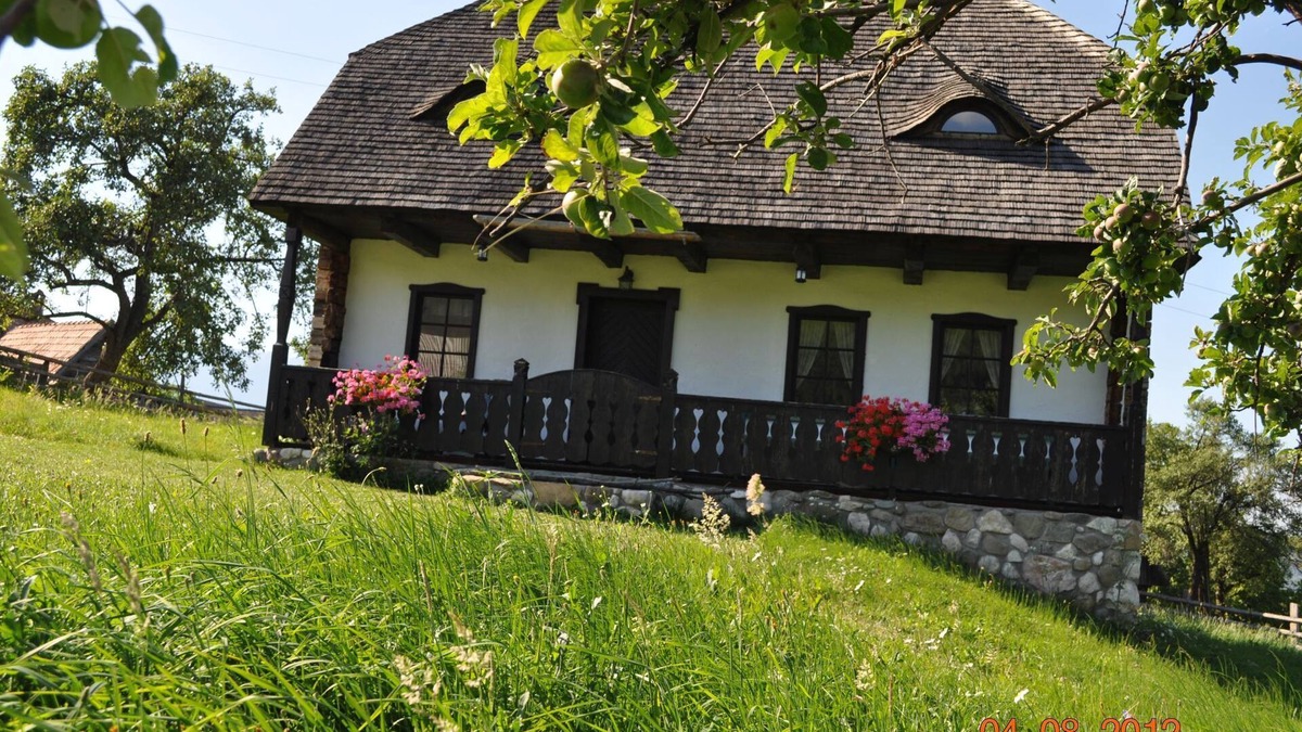 Bran House | Grandma's House - traditional accomodation house near to Bran Castle