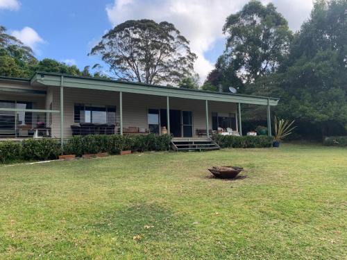 Woodhill House | Grandmas Cottage Fairmont