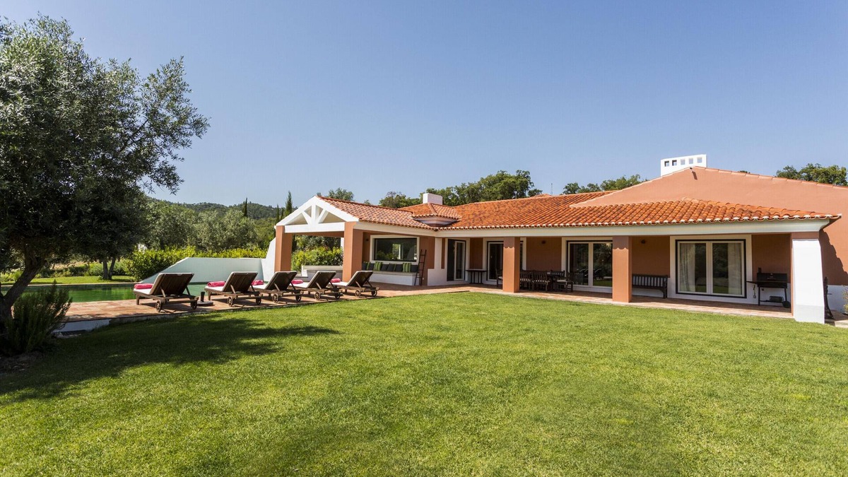 Grandola Villa | Grandola Mountain Paradise by CadenzaLux