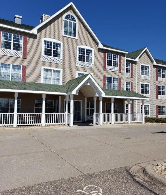 Hastings Hotel | GrandStay Hotel & Suites Hastings