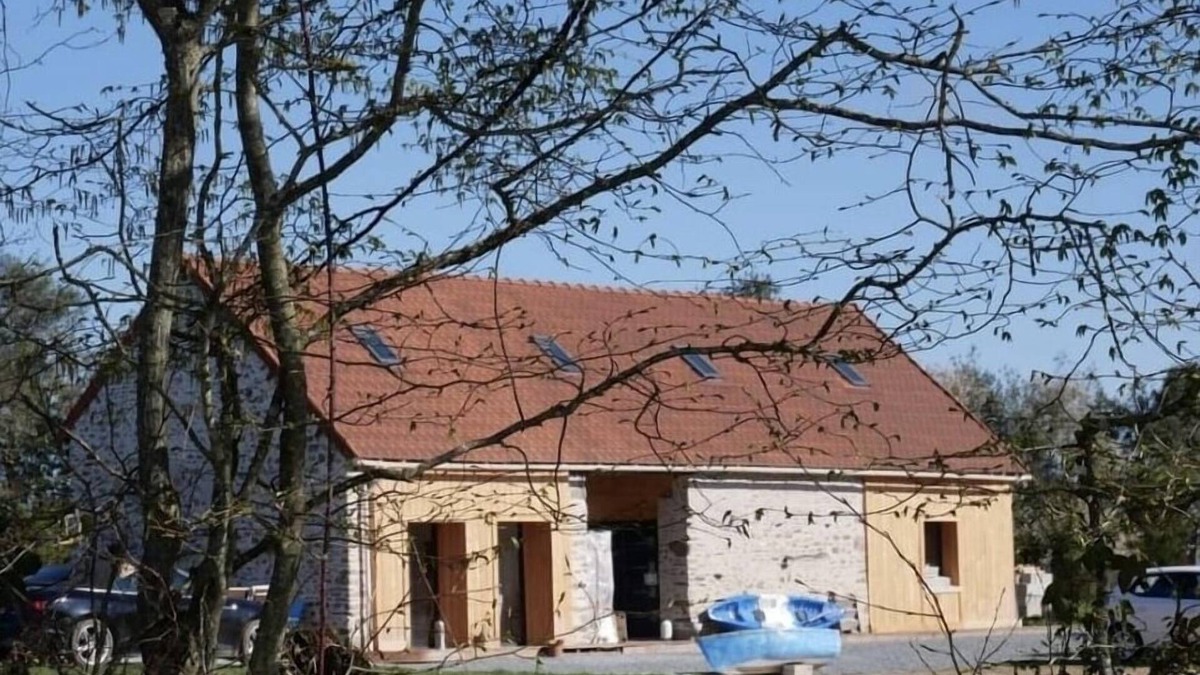 Malleret-Boussac Apartment | Grange Bouton d’Or, Entire Duplex with swimming pool