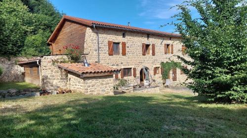 Saint-Jean-Roure House | Grange De Sagne maison et table d hôtes avec dîner sur réservation