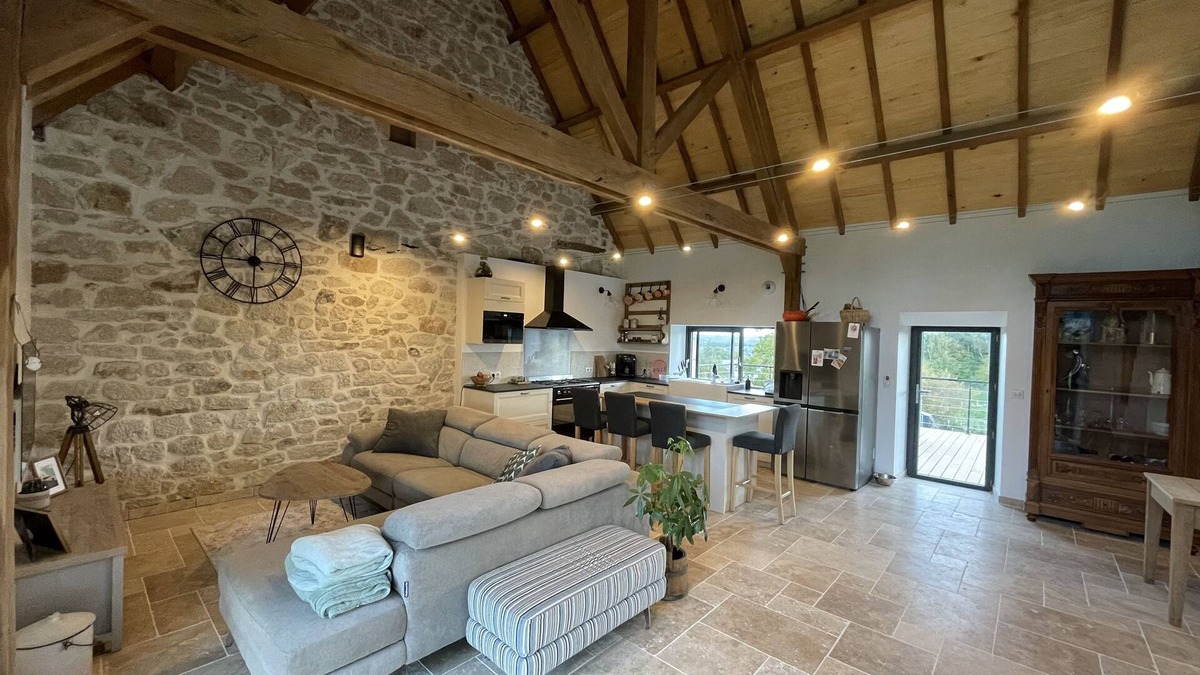 Hautefage House | Grange Rénovée en Xaintrie