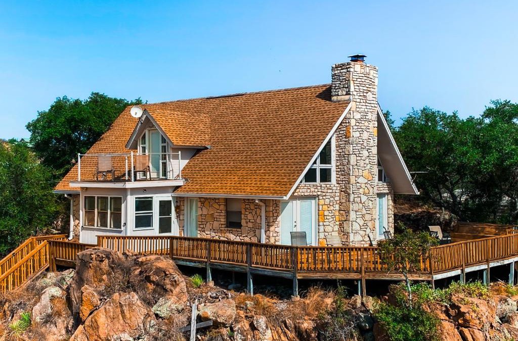 Buchanan Dam House | Granite Peak Vista - Inks Lake