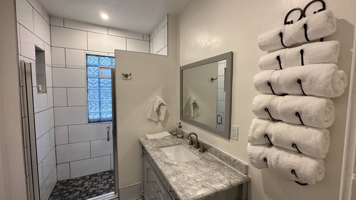 Holy Cross House | Granite | Stainless | Porcelain | Near Downtown