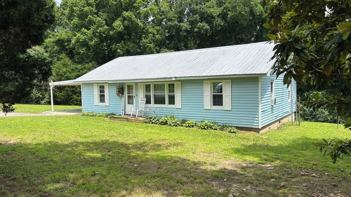 Morris Chapel Other | Grannies house sits on 300 acre farm built in 1959