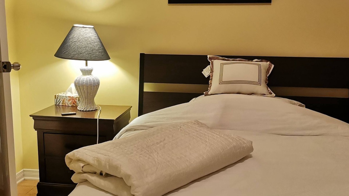 Iqaluit House | Grant's Arctic Escape